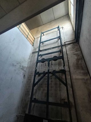 Nave industrial en alquiler en Lucena