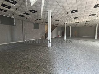 Nave industrial en alquiler en Lucena