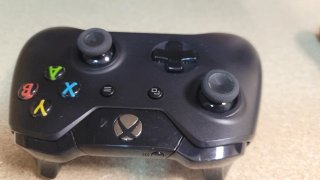 Mando Xbox Series original – perfecto estado