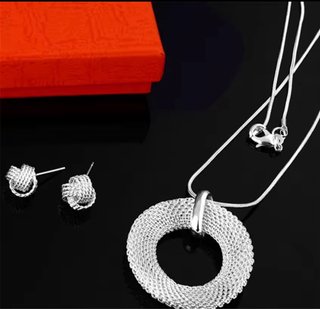 Conjunto collar y pendientes plata