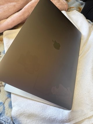 MacBook Pro 2017 Plata/Gris Espacial