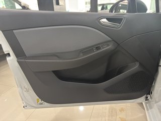 Clio Business TCe 74 kW (100CV) GLP