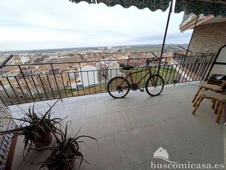 Piso en venta en Linares