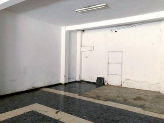 Local comercial en venta en Carcaixent