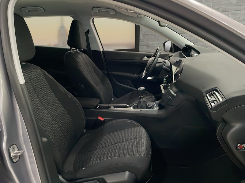 Peugeot 308 2020, foto 10