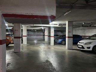 Garaje en venta en Eixample Sud – Migdia en Girona