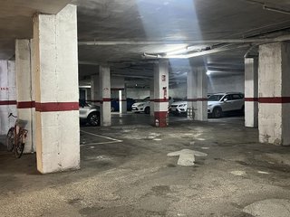 Garaje en venta en Eixample Sud – Migdia en Girona