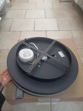 Lampadario moderno grigio e bianco