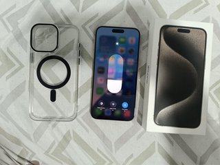 iPhone 15 Pro Max + Funda + cargador original 85%