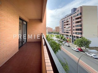 Piso en alquiler en Garbinet en Alicante
