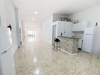 Local comercial en alquiler en Novelda