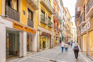 Local comercial en alquiler en Casco Antiguo en Pamplona