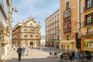 Local comercial en alquiler en Casco Antiguo en Pamplona