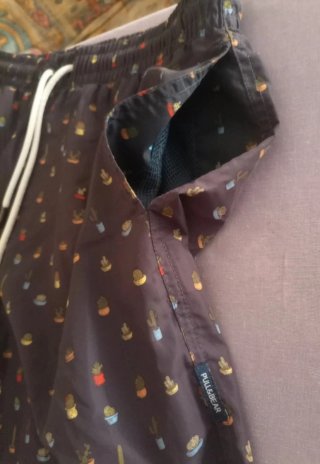 Bañador estampado hombre de Pull&Bear.