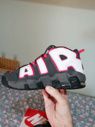 Nike Air More Uptempo + Regalo