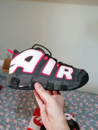 Nike Air More Uptempo + Regalo