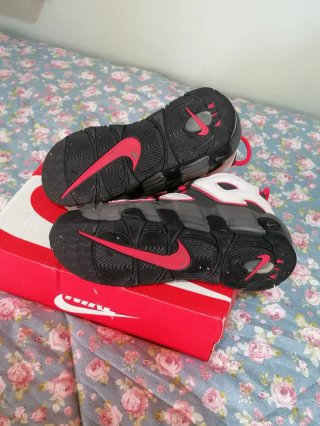 Nike Air More Uptempo + Regalo