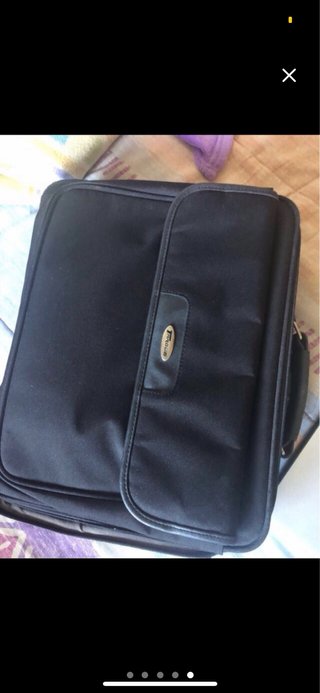Portátil Samsung 15.6" + Cargador + Maletín Targus