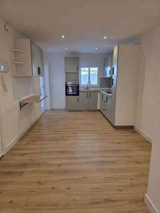 Piso en venta en Avda. de Abril. - 9 de octubre en Sagunto