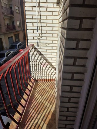 Piso en venta en Avda. de Abril. - 9 de octubre en Sagunto