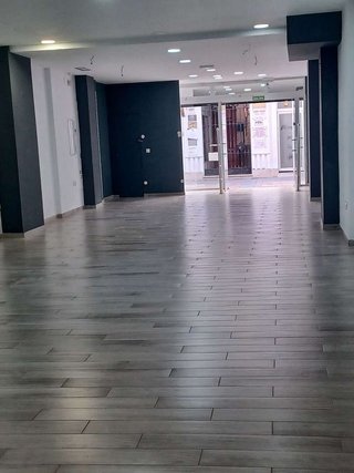 Local comercial en venta en Zona Puerto Deportivo en Fuengirola