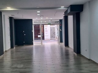 Local comercial en venta en Zona Puerto Deportivo en Fuengirola