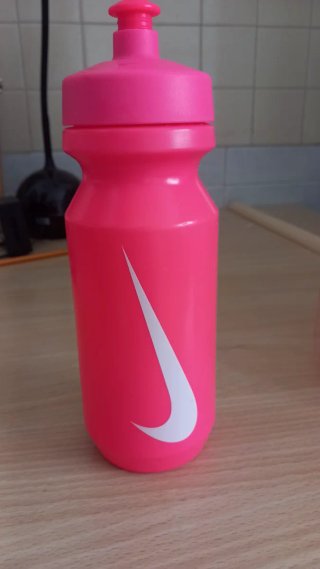 Borraccia Nike rosa + caraffa trasparente