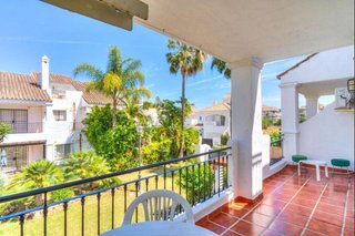 Casa adosada en alquiler en Los Naranjos - Las Brisas en Marbella