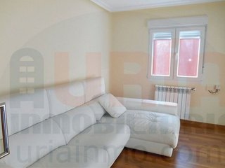 Piso en venta en Milán - Pumarín - Teatinos en Oviedo