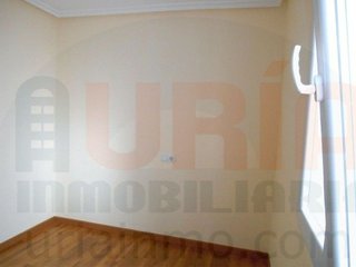 Piso en venta en Milán - Pumarín - Teatinos en Oviedo