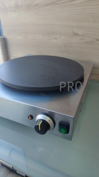 Crepera eléctrica, con esparcidor de madera