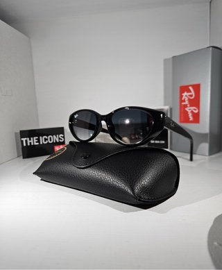 Occhiali da sole Ray Ban RB 4457D Neri