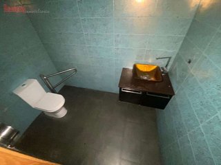 Local comercial en venta en Paseo de los Puentes - Santa Margarita en Coruña (A)