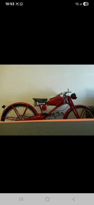 Moto Guzzi 65 Roja