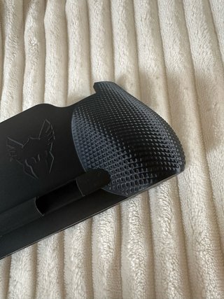 Ayn Thor Grip Preto