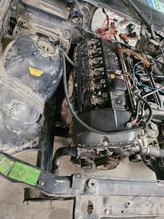 Motor BMW 320 e46