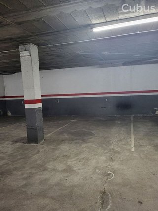 Garaje en venta en Olot
