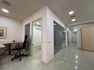 Oficina en alquiler en El Centre en Esplugues de Llobregat