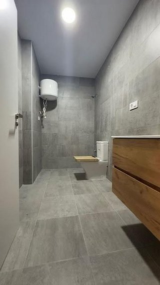 Local comercial en alquiler en Zona Avenida al Vedat en Torrent