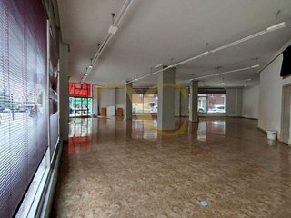 Local comercial en alquiler en Campo San Francisco - Plaza de América en Oviedo