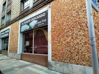 Local comercial en alquiler en Campo San Francisco - Plaza de América en Oviedo