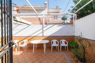 Casa adosada en venta en Colores - Entreparques en Sevilla