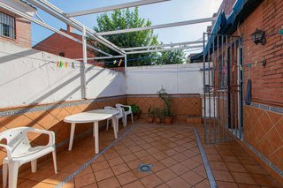 Casa adosada en venta en Colores - Entreparques en Sevilla
