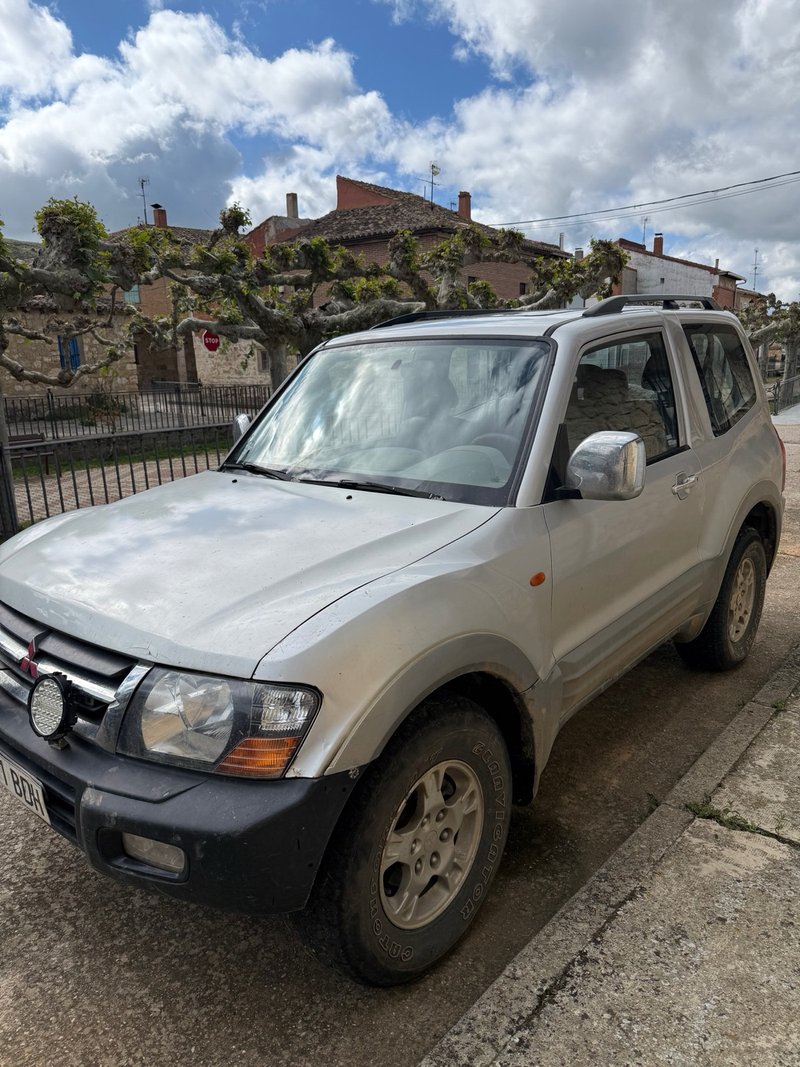 Mitsubishi Montero 2001 - foto 1