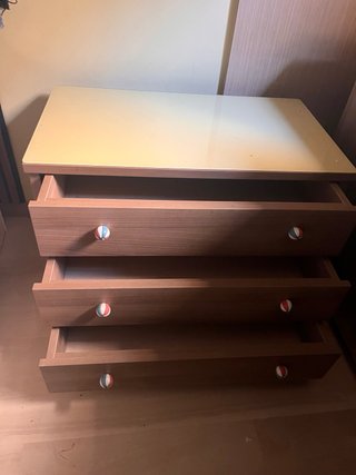 Cajonera madera tapa cristal amarilla