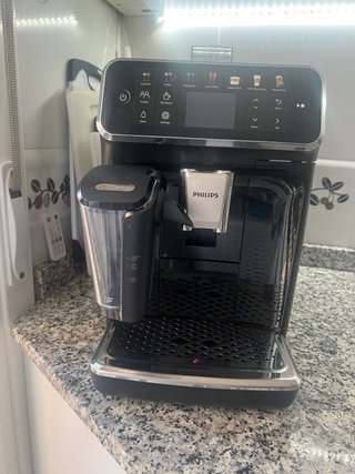 Cafetera Philips EP4441/50 LatteGo