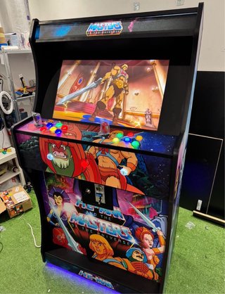 Máquina Arcade Masters of the Universe He-Man