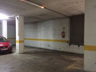 Garaje en venta en Eixample Sud – Migdia en Girona