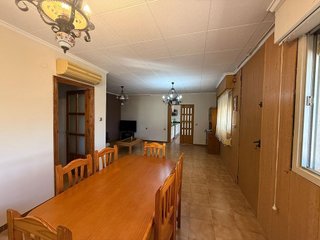 Chalet en venta en Novelda