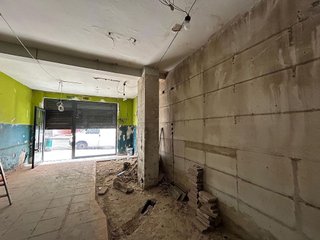 Local comercial en venta en Montecerrao en Oviedo